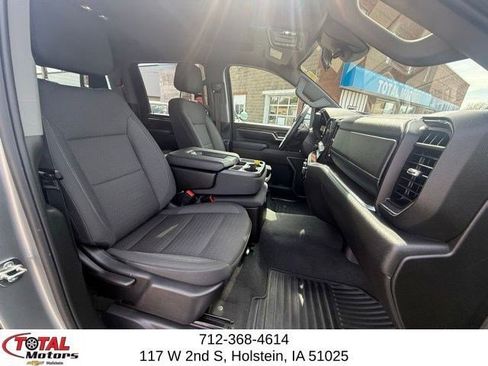 Used 2025 Chevrolet Silverado 2500 LT w/ Convenience Package AWD/4WD image 13