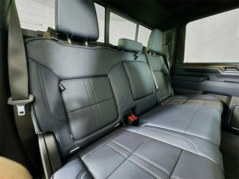 Used 2025 Chevrolet Silverado 3500 High Country w/ High Country Premium Package image 29