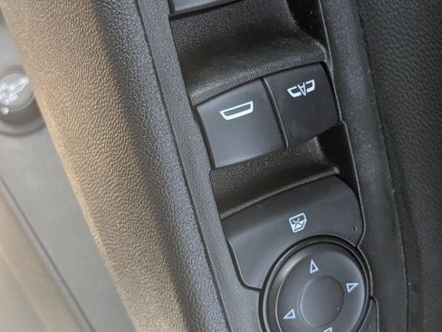 Used 2024 Chevrolet Equinox LT AWD/4WD image 12