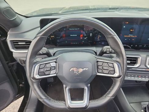 Used 2025 Ford Mustang Premium RWD image 12