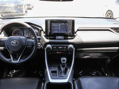 Used 2022 Toyota RAV4 XLE Premium FWD image 13