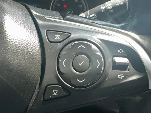 Used 2018 Buick Enclave Essence FWD image 26