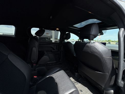 Certified 2025 Toyota Sienna XLE Woodland Edition AWD/4WD image 15
