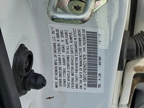 Used 2017 Honda Civic Touring image 30