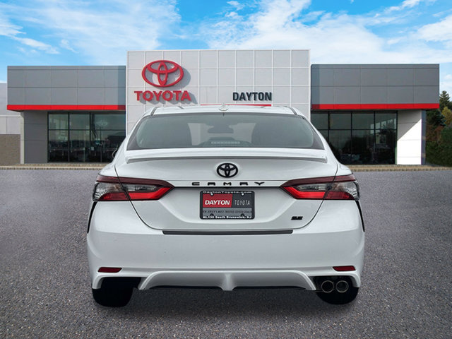 Used 2024 Toyota Camry SE w/ Cold Weather Package FWD image 9