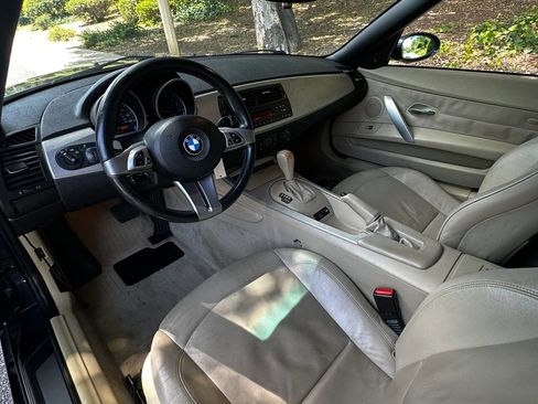 Used 2005 BMW Z4 2.5i RWD image 28
