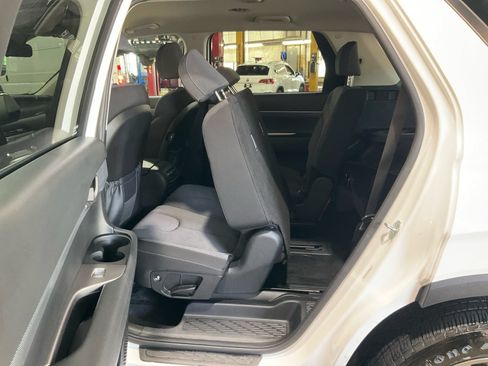 Used 2021 Hyundai Palisade SE AWD/4WD image 29