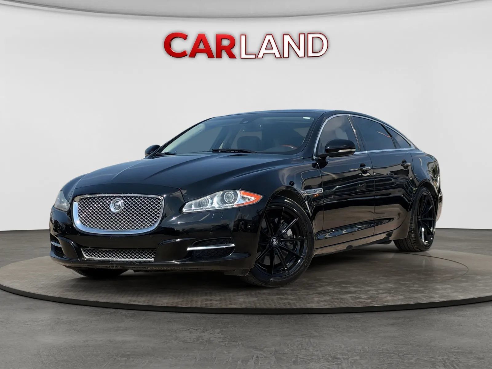 Used 2011 Jaguar XJ L RWD image 1