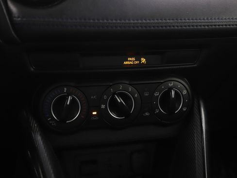 Used 2018 Toyota Yaris iA image 21