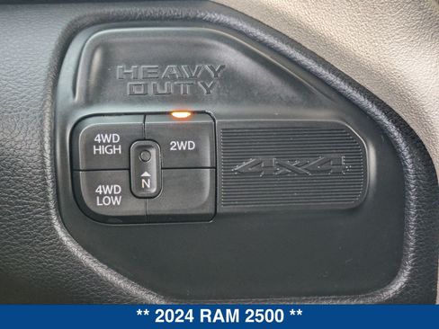 Used 2024 RAM 2500 Laramie AWD/4WD image 34