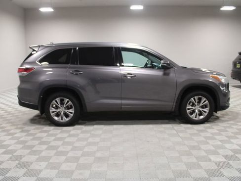 Used 2015 Toyota Highlander XLE image 13