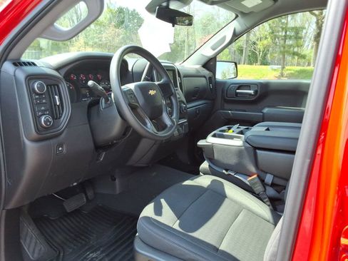 Certified 2025 Chevrolet Silverado 1500 Custom w/ Turbomax Blackout Package image 24