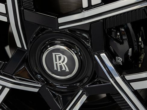 New 2027 Rolls-Royce Cullinan Black Badge AWD/4WD image 20