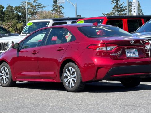 Used 2022 Toyota Corolla LE FWD image 7