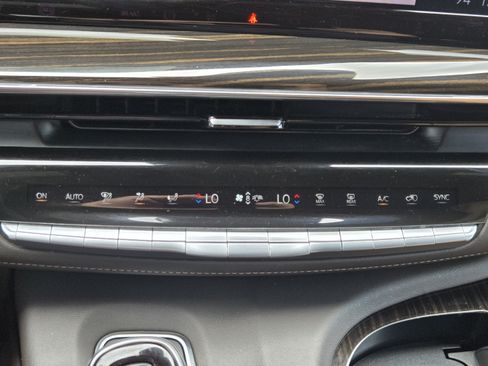 Used 2021 Cadillac Escalade Sport w/ Driver Assist Tech Package AWD/4WD image 13