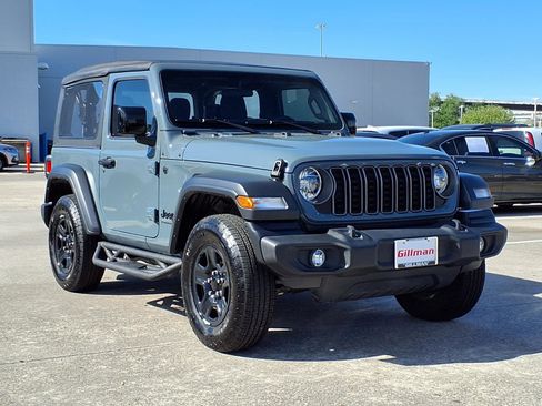 Used 2025 Jeep Wrangler Sport image 1