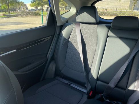 Used 2025 Kia Seltos S image 40