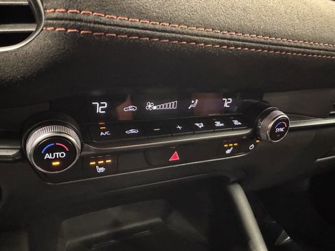 Used 2024 MAZDA MAZDA3 s image 8