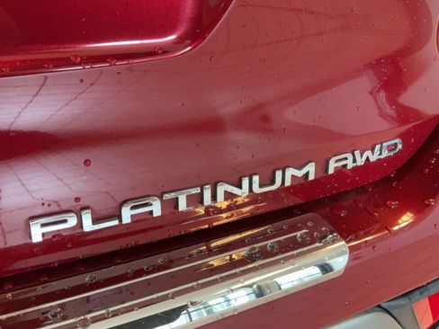 Certified 2024 Toyota Highlander Platinum AWD/4WD image 47