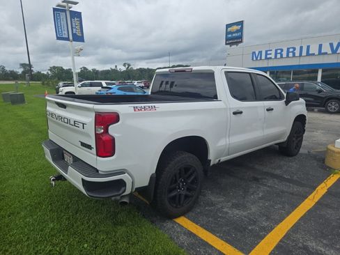 Used 2020 Chevrolet Silverado 1500 Custom w/ Custom Value Package AWD/4WD image 5