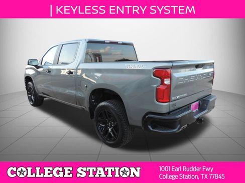 Used 2022 Chevrolet Silverado 1500 LT Trail Boss AWD/4WD image 6