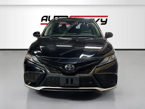 Used 2023 Toyota Camry XSE FWD image 2