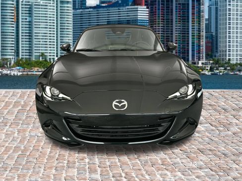 New 2026 MAZDA MX-5 Miata RF Grand Touring RWD image 2