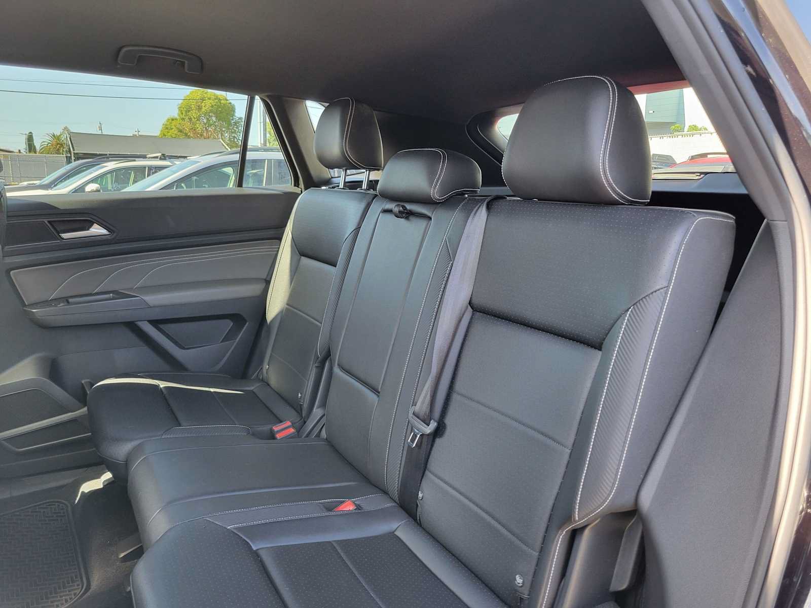 Used 2023 Volkswagen Atlas Cross Sport SE FWD image 17