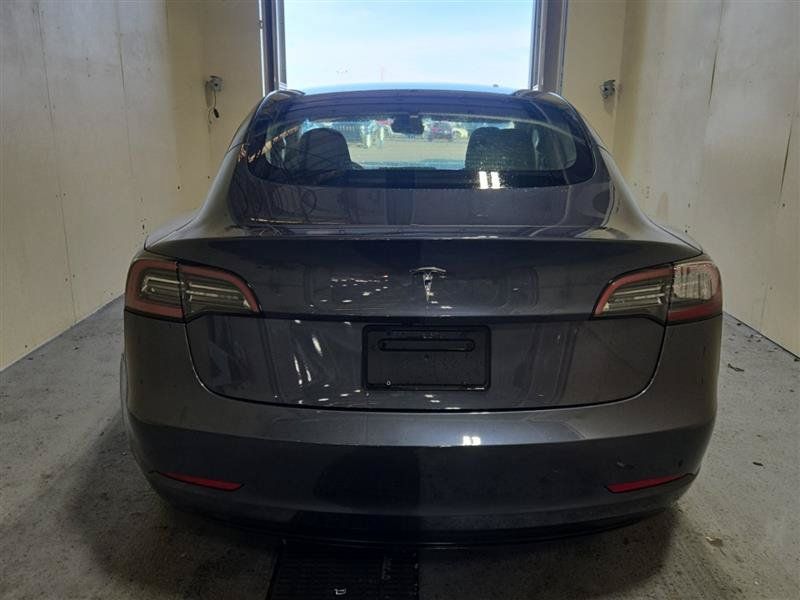 Used 2023 Tesla Model 3 Standard Range RWD image 7