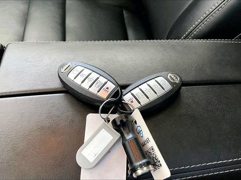 Used 2022 Nissan Rogue SL w/ SL Premium Package FWD image 35