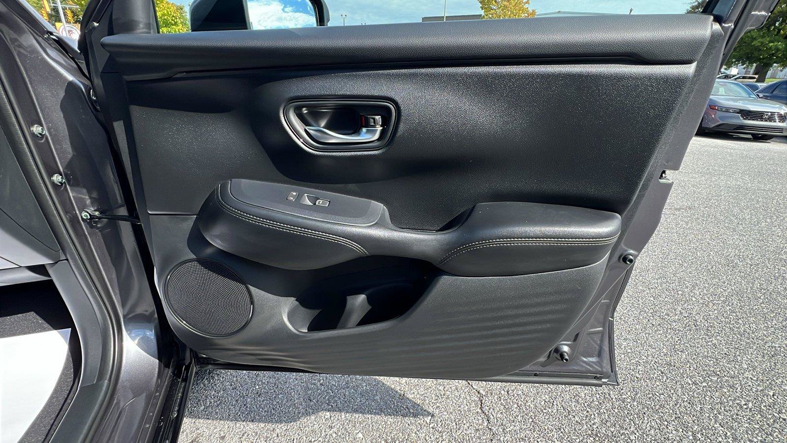 New 2027 Honda HR-V EX-L image 12