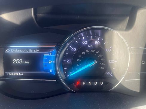 Used 2019 Ford Explorer XLT w/ Equipment Group 202A FWD image 12