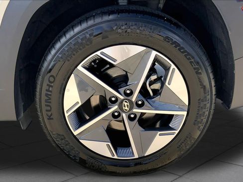 Used 2025 Hyundai Tucson SEL FWD image 11