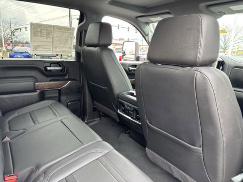 Used 2021 GMC Sierra 3500 Denali w/ Denali Ultimate Package image 33