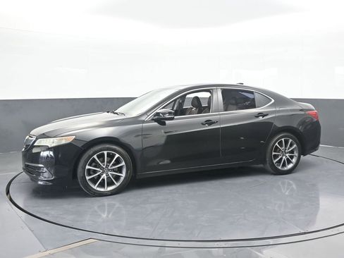 Used 2017 Acura TLX V6 image 2