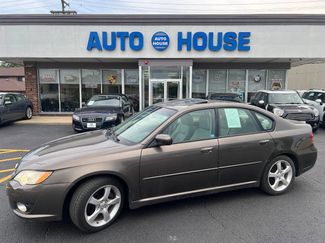 Used 2009 Subaru Legacy 2.5i Limited image 1