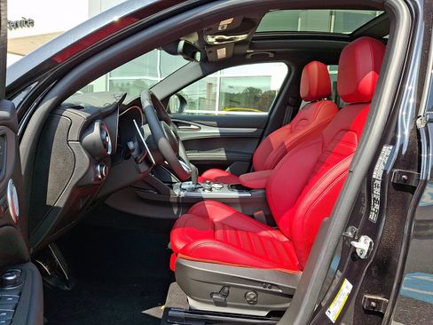 New 2026 Alfa Romeo Stelvio Sprint AWD/4WD image 10