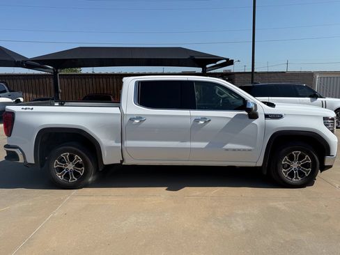 Used 2025 GMC Sierra 1500 SLT AWD/4WD image 7