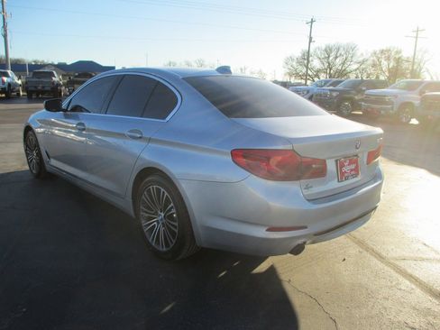 Used 2020 BMW 530i w/ Convenience Package image 5