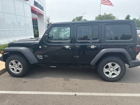Used 2020 Jeep Wrangler Unlimited Sport S AWD/4WD image 2