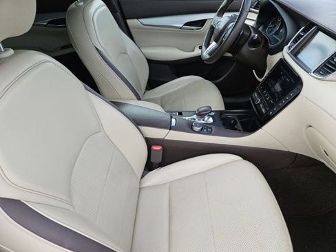 Used 2019 INFINITI QX50 Essential w/ Sensory Package FWD image 19