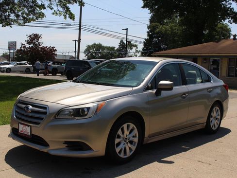 Used 2017 Subaru Legacy 2.5i Premium AWD/4WD image 5