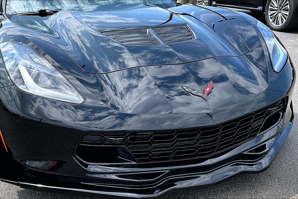 Used 2016 Chevrolet Corvette Z06 w/ 3LZ Preferred Equipment Group RWD image 31