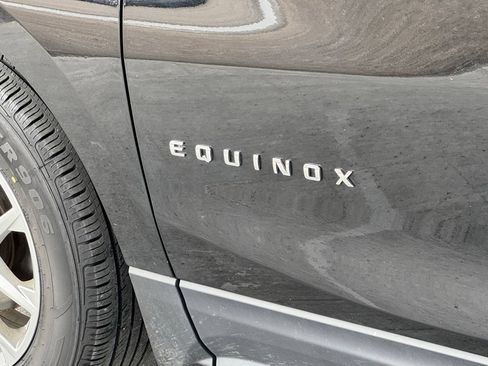 Used 2024 Chevrolet Equinox LT FWD image 5