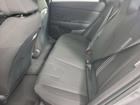 Certified 2025 Hyundai Elantra Sport FWD image 21