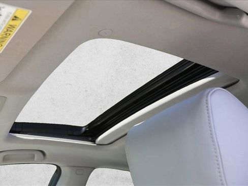 Used 2018 Honda Accord EX image 21
