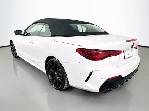 Used 2025 BMW M440i Convertible w/ Premium Package image 7