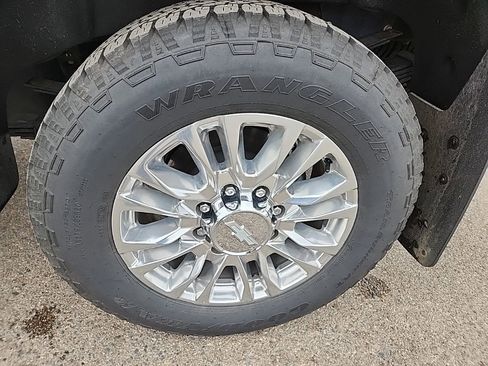 Used 2020 Chevrolet Silverado 3500 High Country w/ Z71 Off-Road Package AWD/4WD image 49