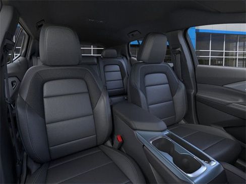 New 2025 Chevrolet Equinox EV LT image 16