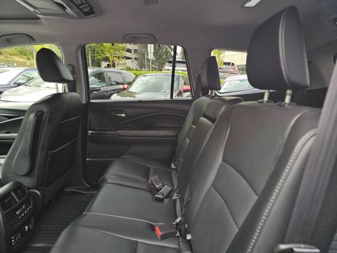 Used 2017 Honda Pilot Touring image 21